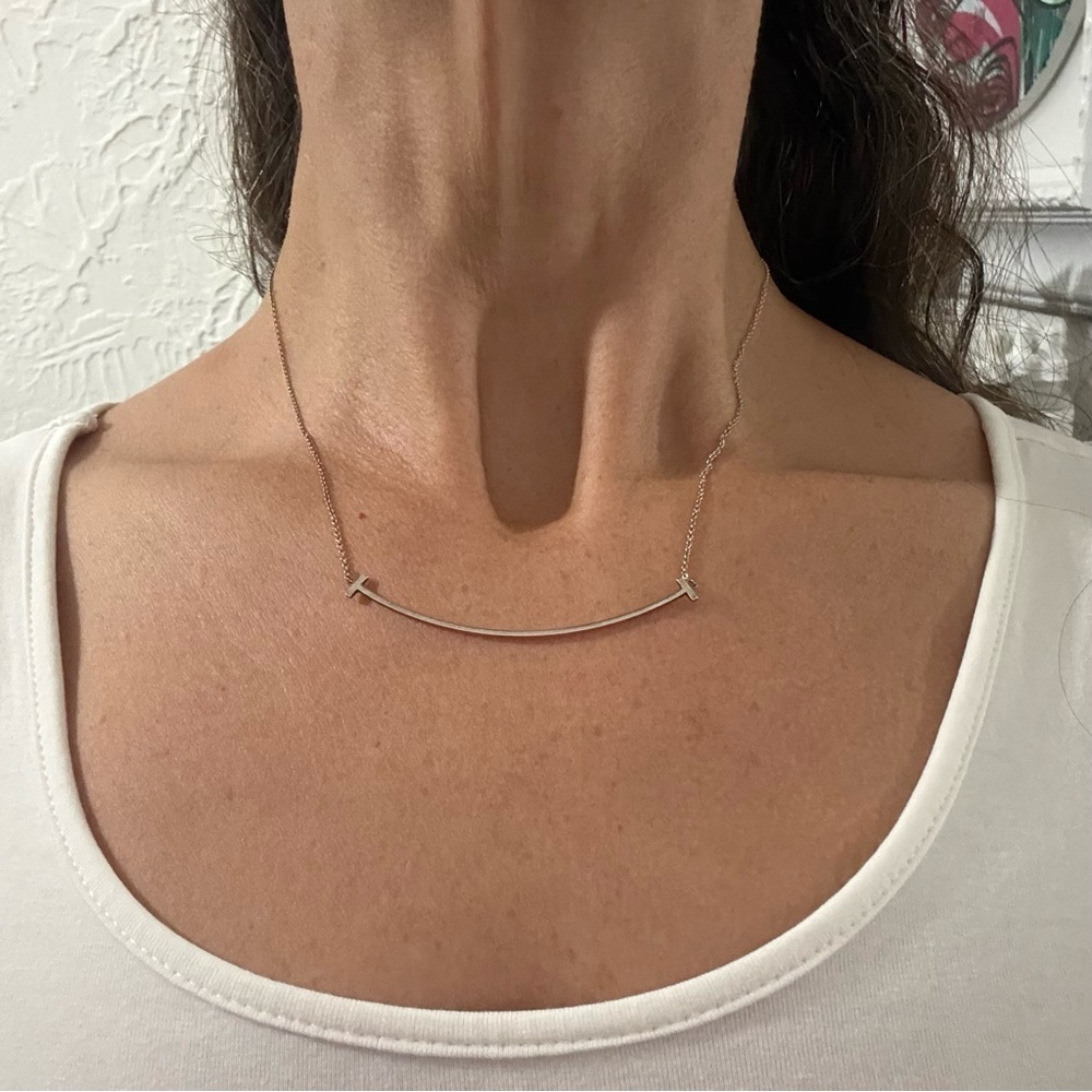 Tiffany & Co Smile Necklace, silver - Picture 5 of 7
